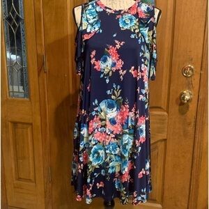 Bellamie blue floral cold shoulder dress size large EUC
